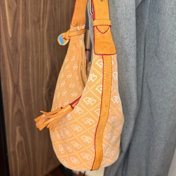 Dooney and Burke EUC. salmon color, canvas, swing style bag, key fob,storage - Picture 5 of 14